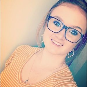 Meet your Posher, Larrell